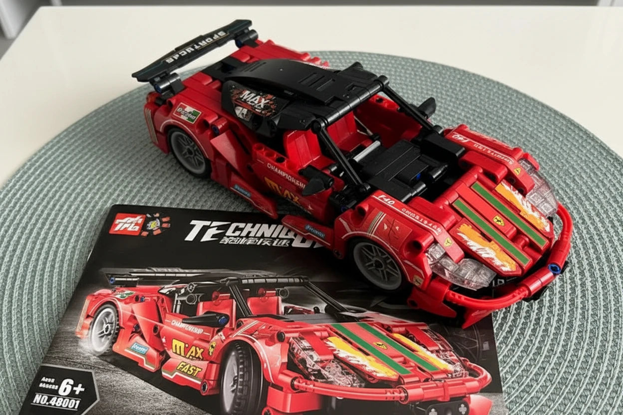 Technical Red Sports Racer – 471-Piece Pull-Back Building Set