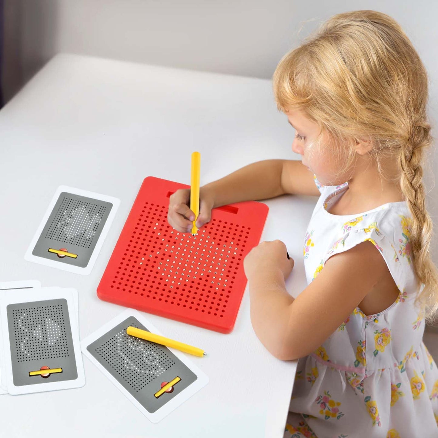 Magnetic magic beads board