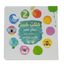 كتاب كبير لطفل صغير